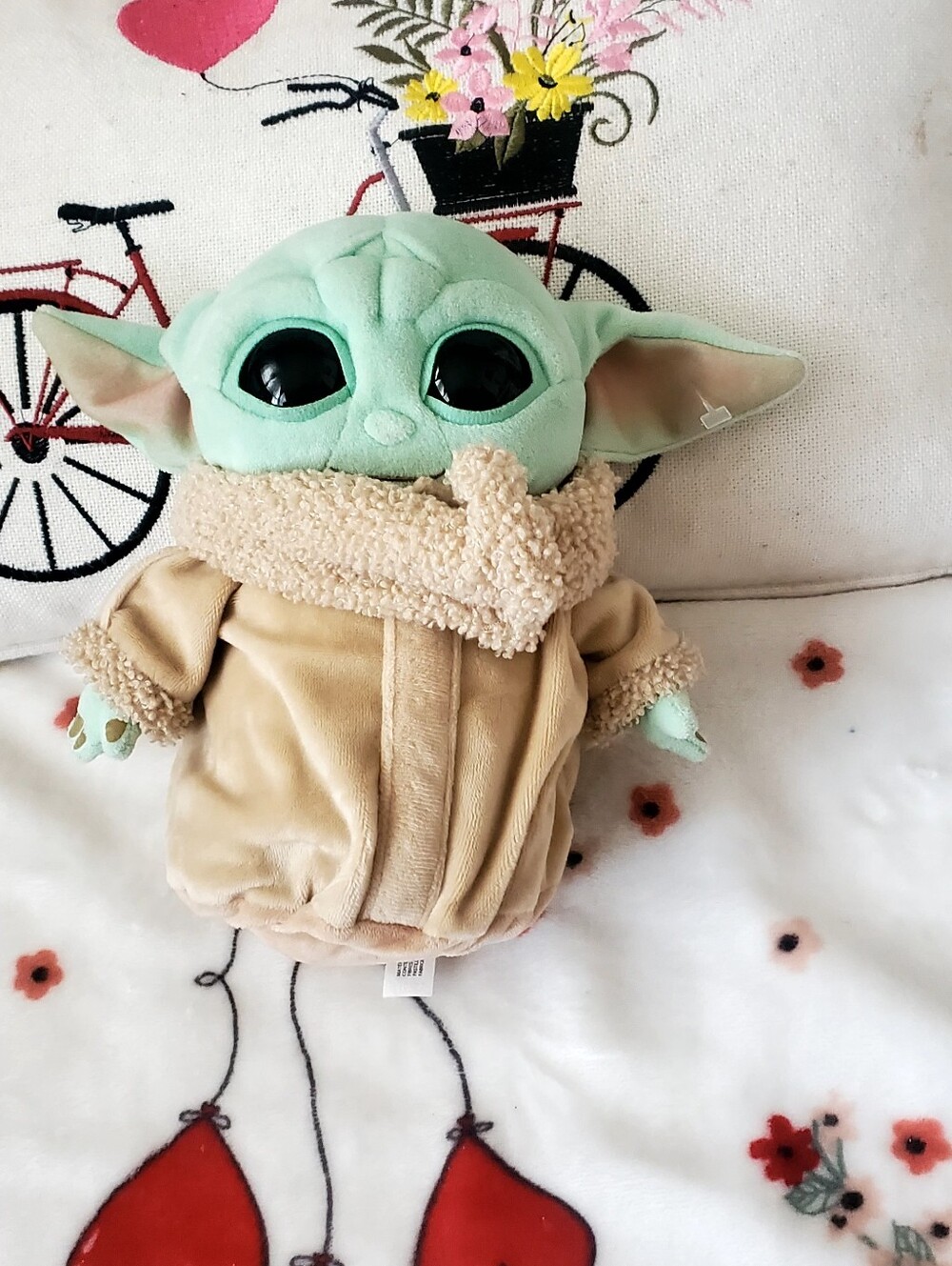 2020 Mattel Baby Yoda Plushy Stuffy Star Wars Mandalorian The Child 9" Tall